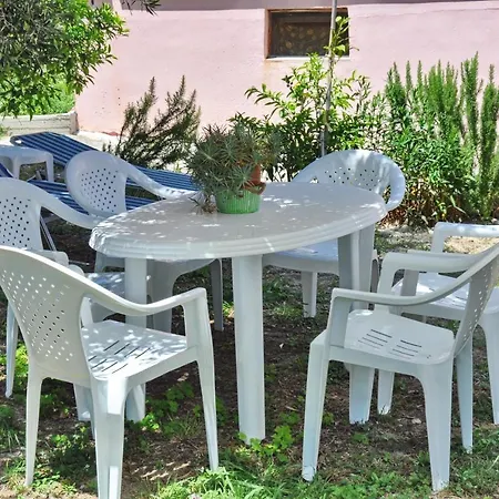 Miranda Haus Ξενοδοχείο με διαμερίσματα Αρίλλας