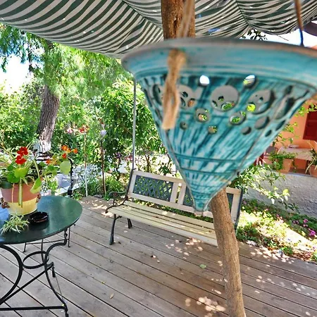 Ξενοδοχείο με διαμερίσματα Miranda Haus Αρίλλας