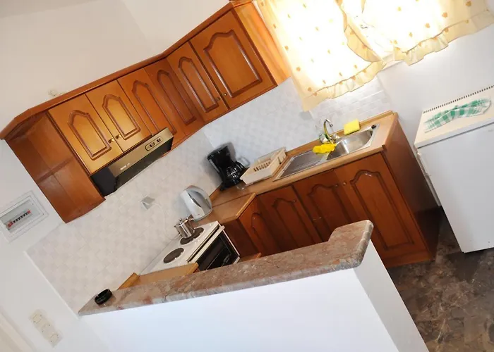 Apartmanhotel Miranda Haus Arílasz
